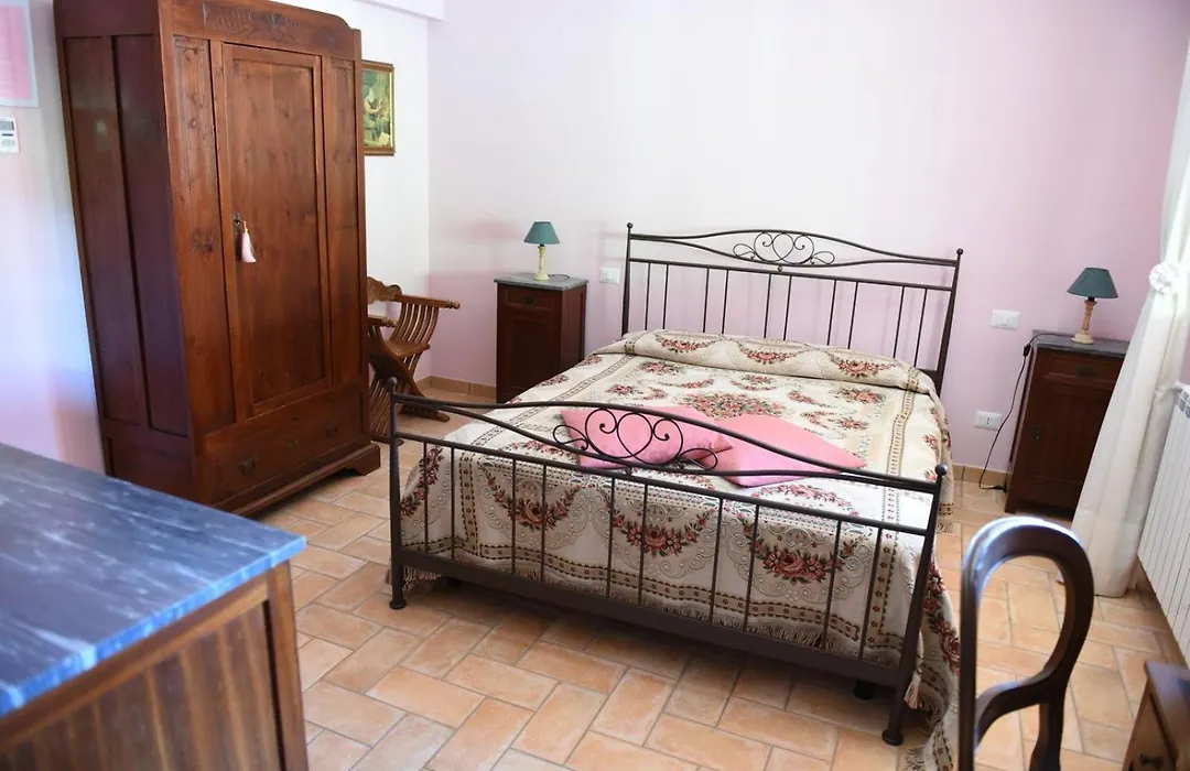 Agriturismo Poponi Camera Rosa-1